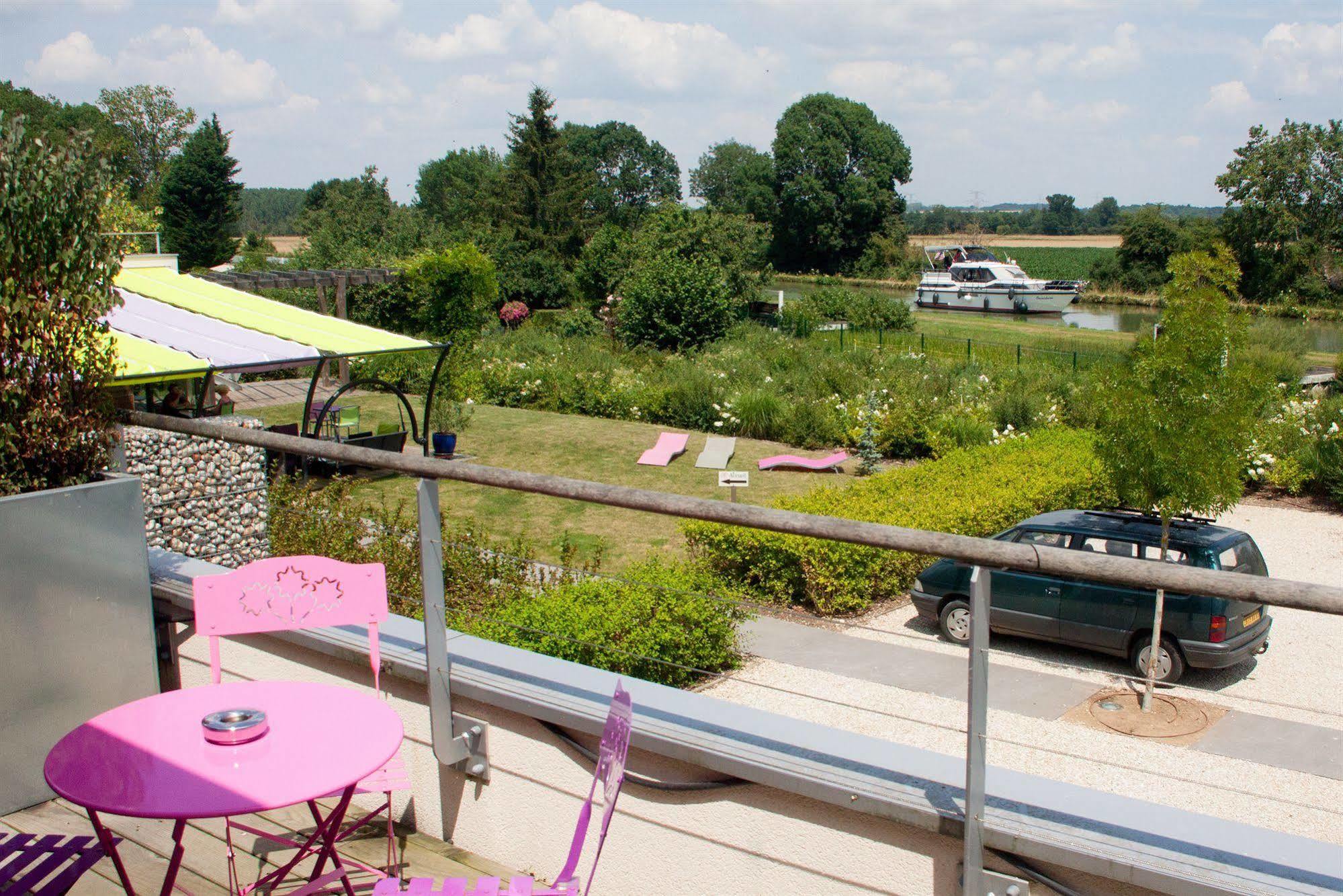 Logis Hotel Terre De Loire Belleville-sur-Loire Kültér fotó